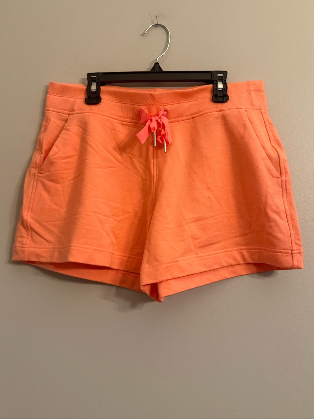Athleta 4” shortie shorts, persimmon orange, like new, medium